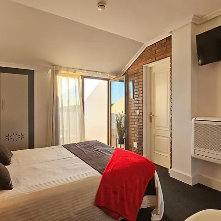 El Muelle De Otel 3*