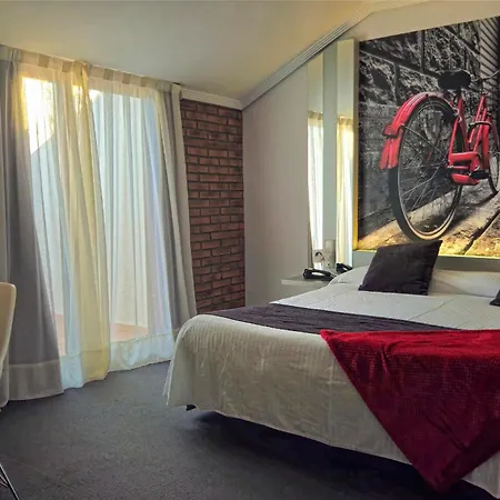 El Muelle De Suances