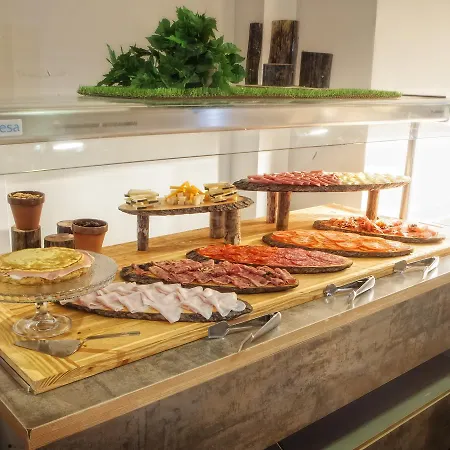 Otel El Muelle De Suances