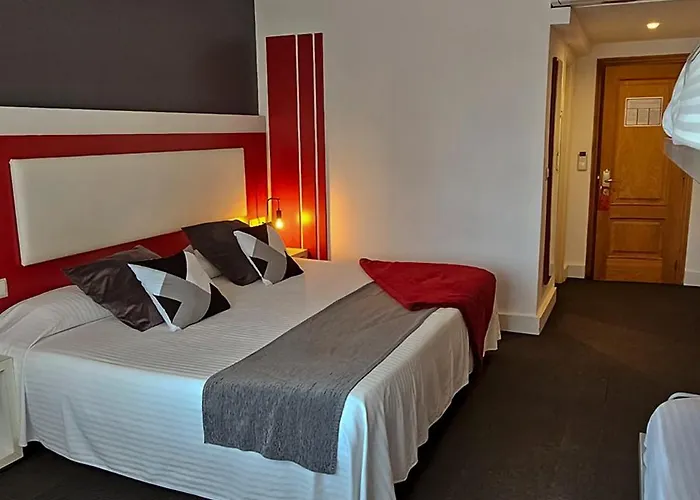 El Muelle De Hotel 3*