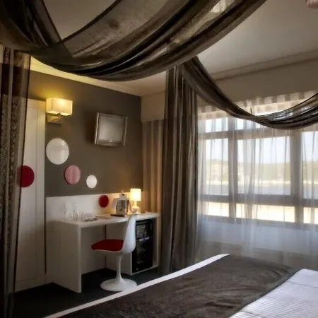 El Muelle De Suances